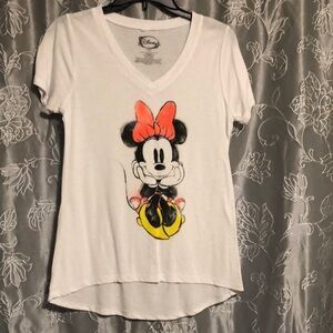 Disney’s Minnie mouse T-shirt
